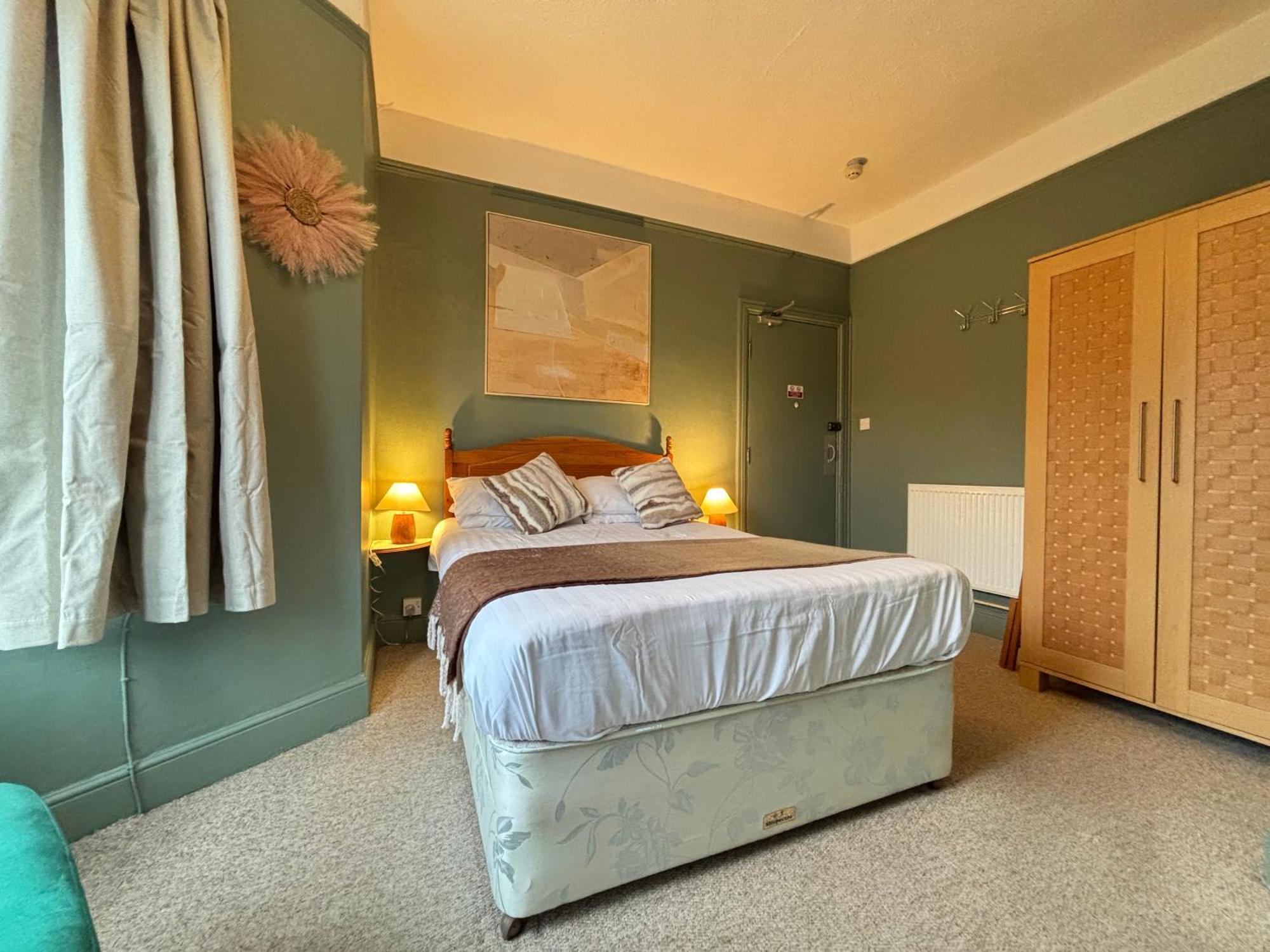 Bed & Breakfast Three Palms Paignton